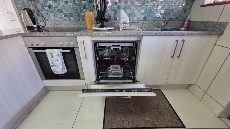 2 Bedroom Property for Sale in Mossel Bay Central Western Cape